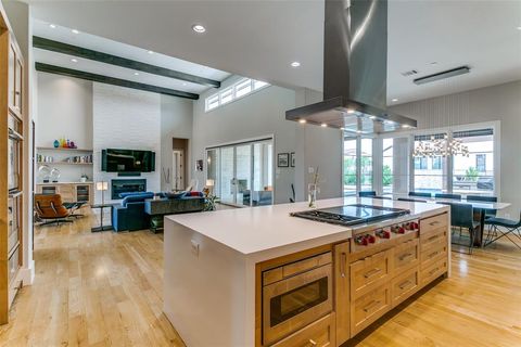 Tiny photo for 2218 Castilian Path, Westlake, TX 76262 (MLS # 21190314)