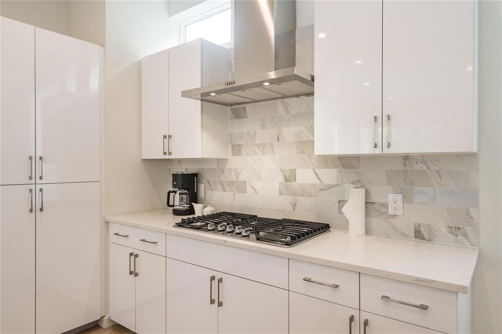 ROUTH TOWNHOMES PH I - Residential Lease