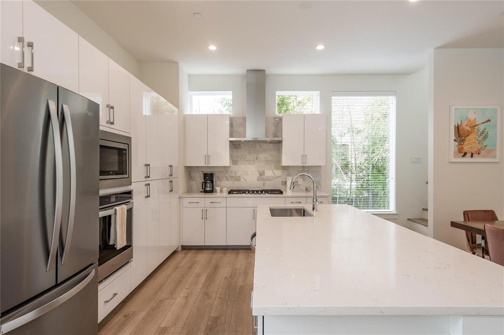 ROUTH TOWNHOMES PH I - Residential Lease