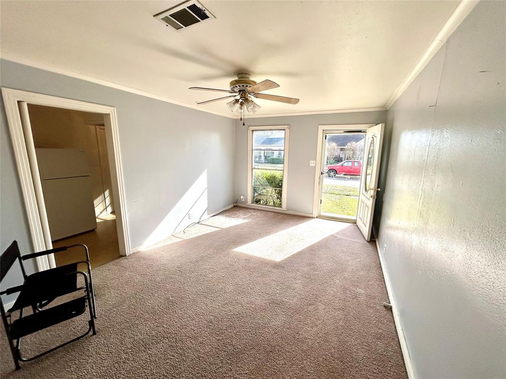 2824 W Caperton Street