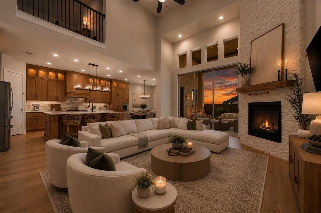 925 Shady Oaks Drive