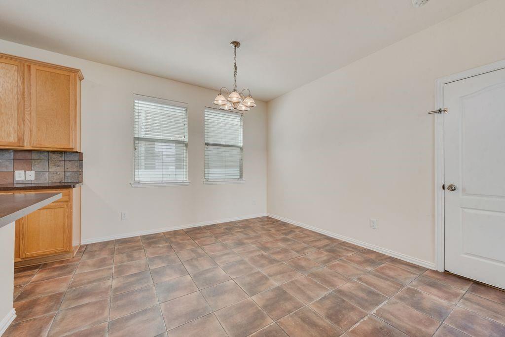9913 Lexington Drive