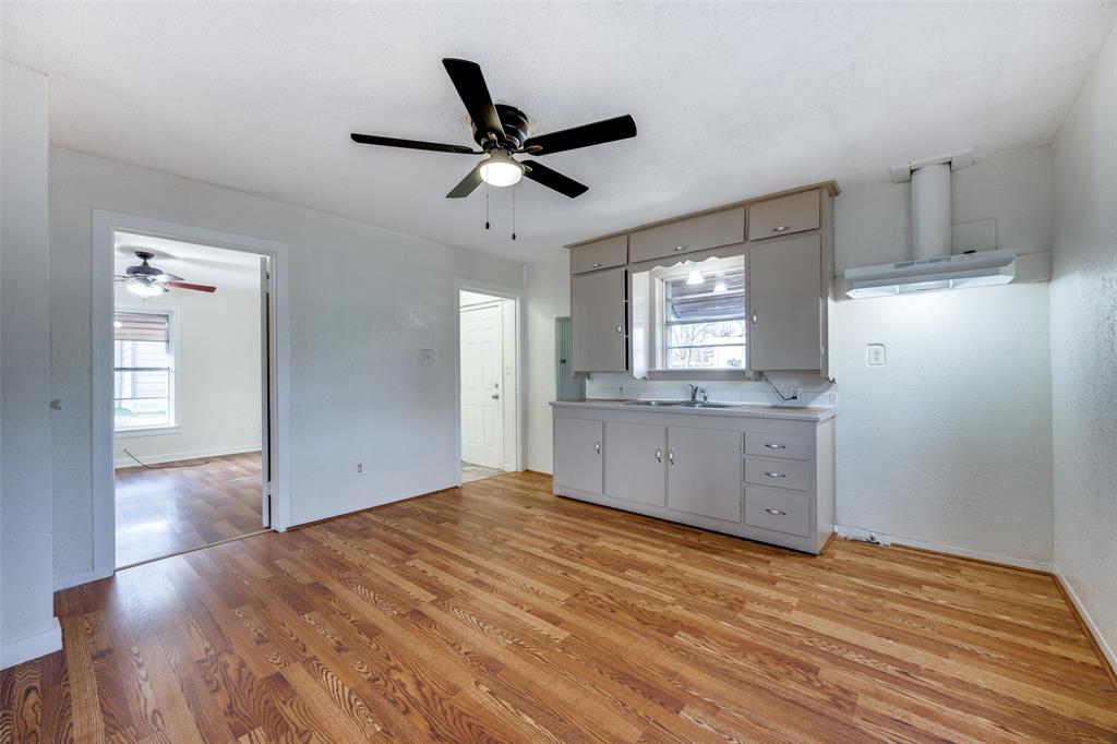 Mills Mrs E W Add - Residential