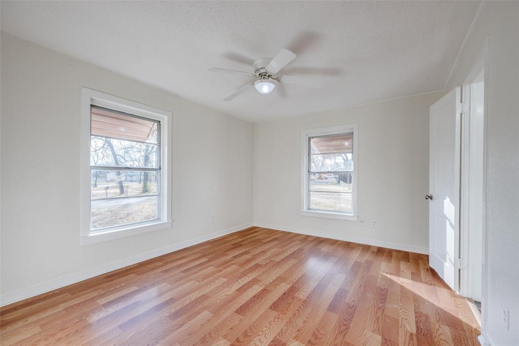 Mills Mrs E W Add - Residential