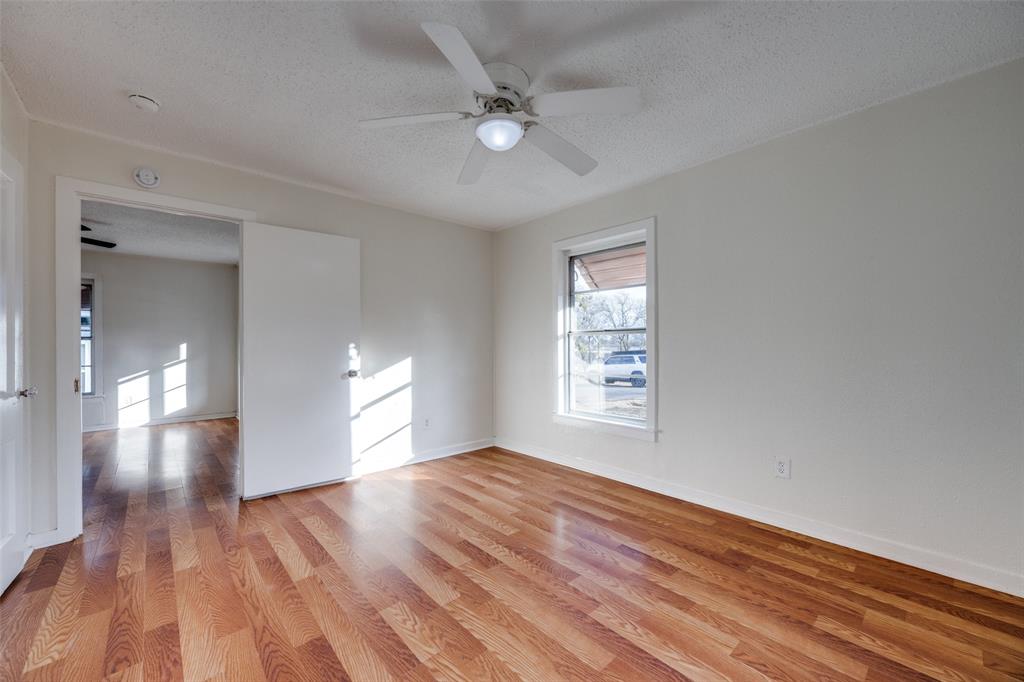 Mills Mrs E W Add - Residential