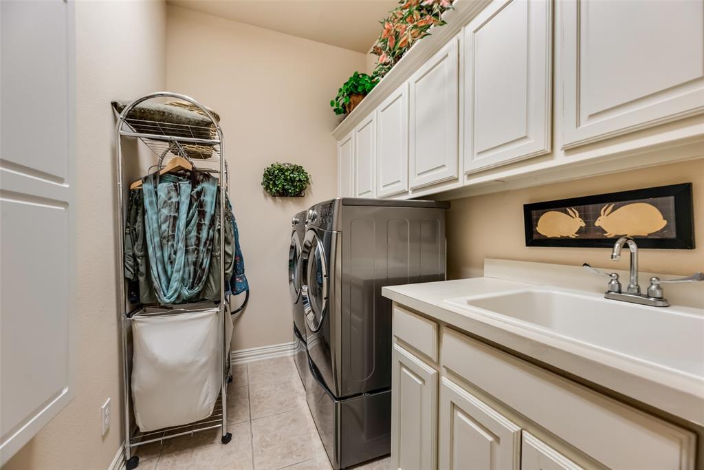 Estates At Wooded Cove - Residential