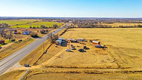 8450 Highway 16 De Leon TX 76444