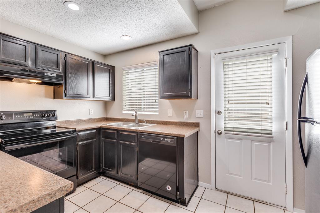 Carriagehouse Village-Victoria Place - Residential