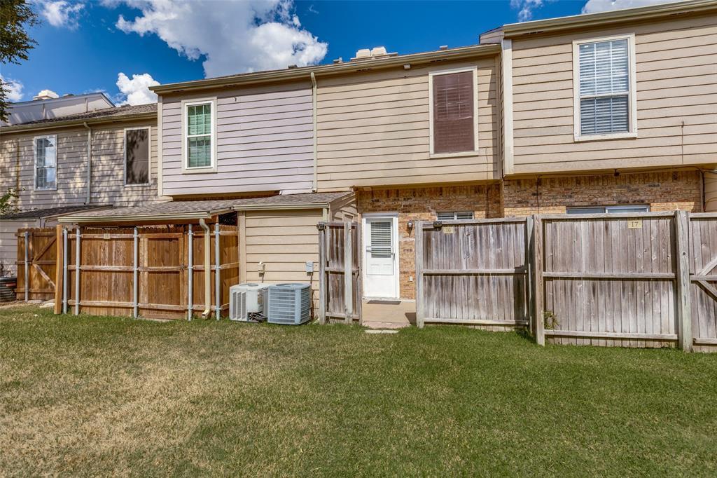 Carriagehouse Village-Victoria Place - Residential