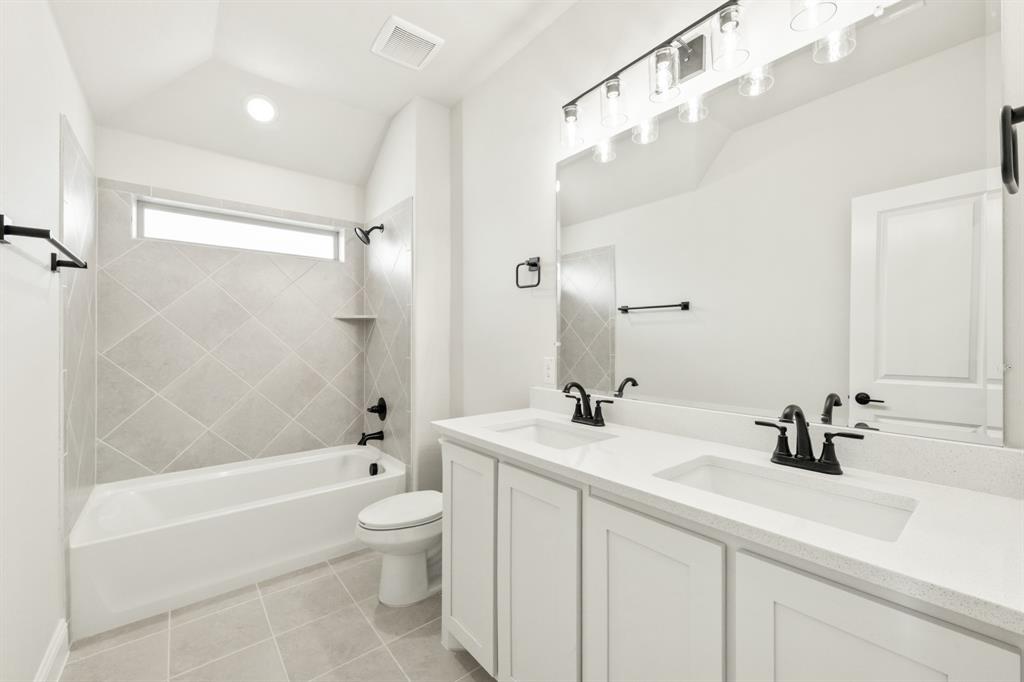 The Oaks - Residential