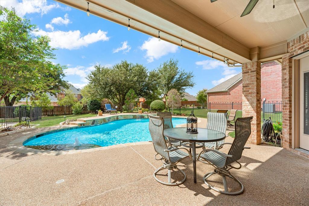 Keller, Texas 76248, United States, 4 Bedrooms Bedrooms, ,4 BathroomsBathrooms,Residential,Pending,40191