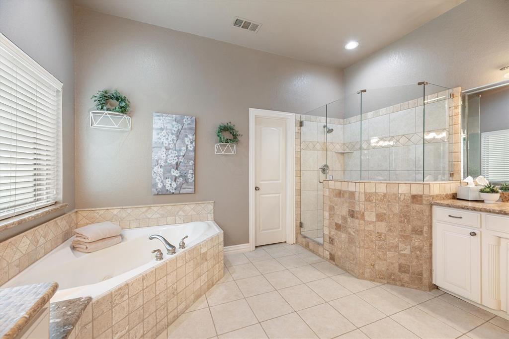 Keller, Texas 76248, United States, 4 Bedrooms Bedrooms, ,4 BathroomsBathrooms,Residential,Pending,40191