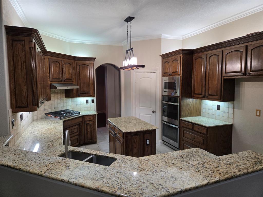 Keller, Texas 76248, United States, 4 Bedrooms Bedrooms, ,4 BathroomsBathrooms,Residential,Pending,40191