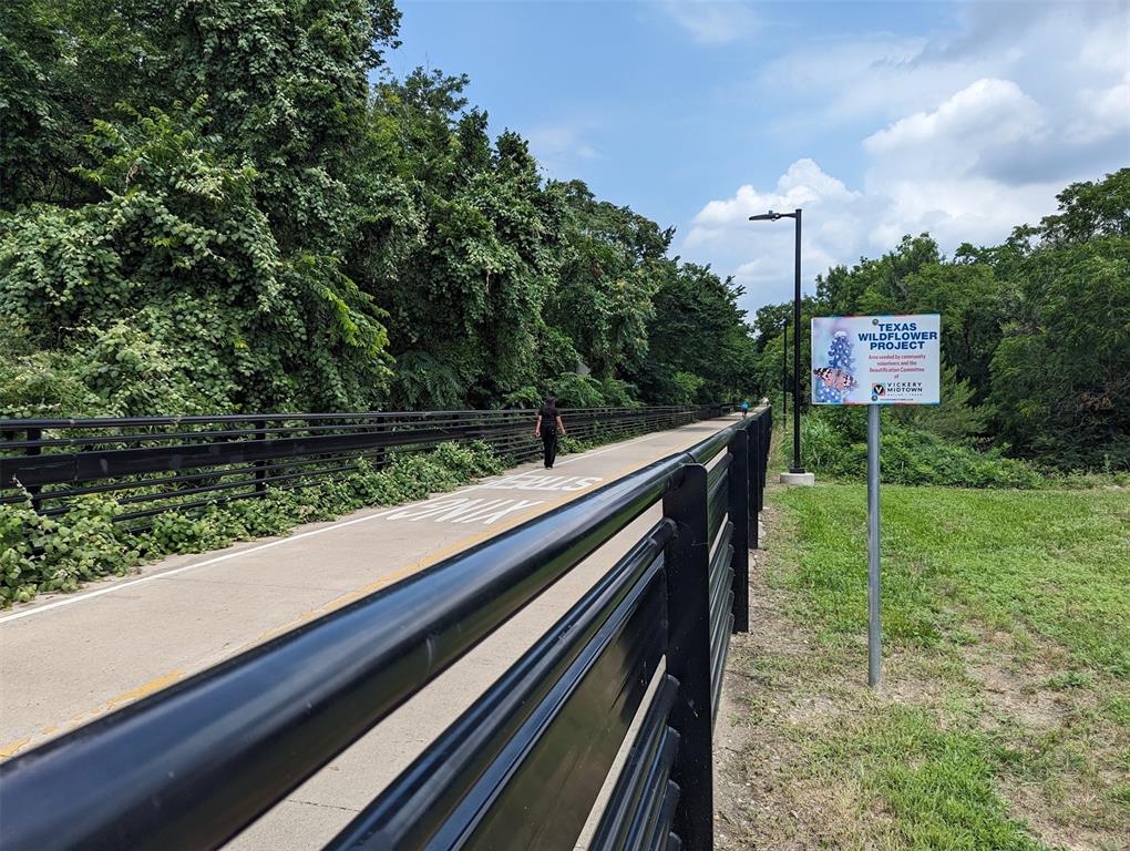 Holly Oaks Twnhms - Residential