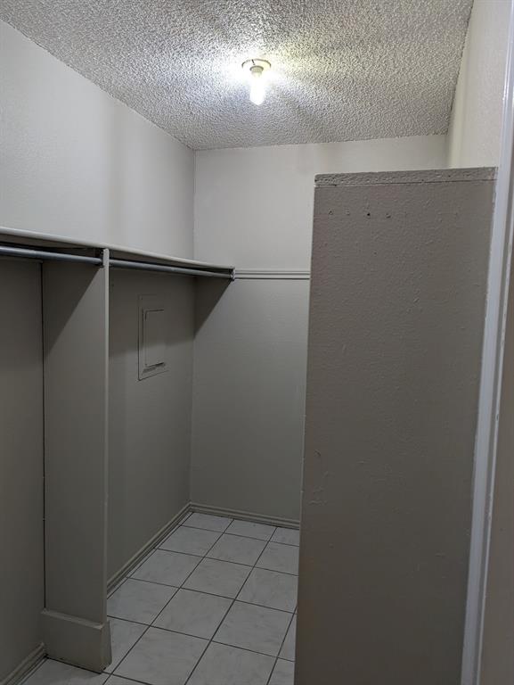 Holly Oaks Twnhms - Residential