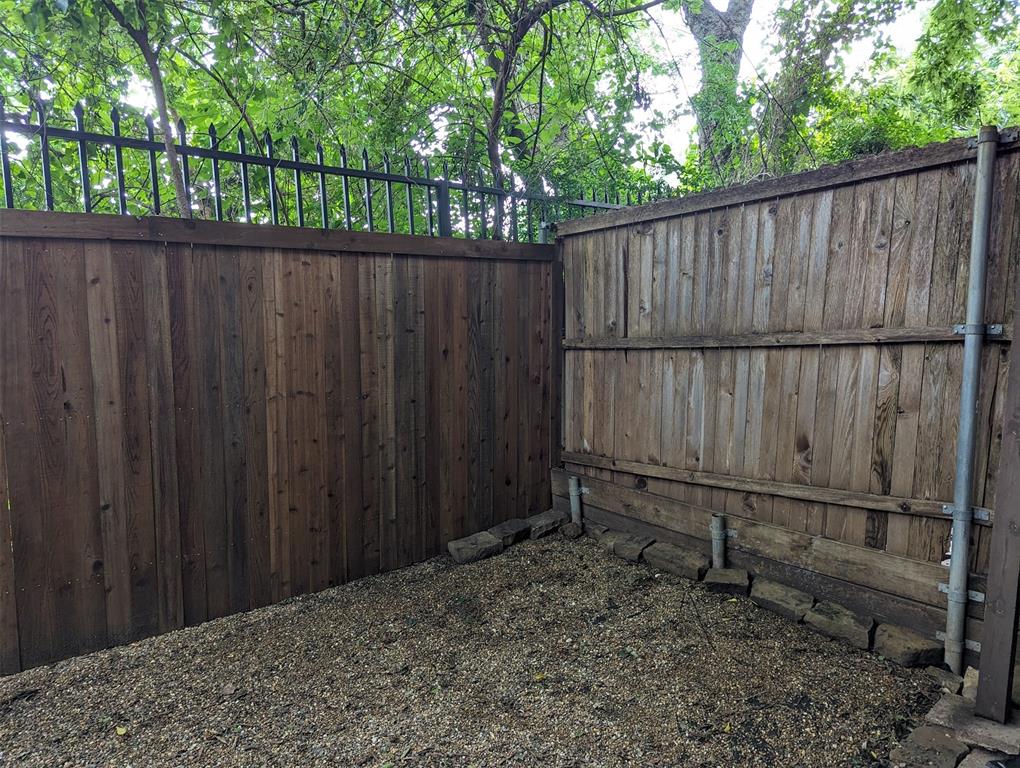 Holly Oaks Twnhms - Residential