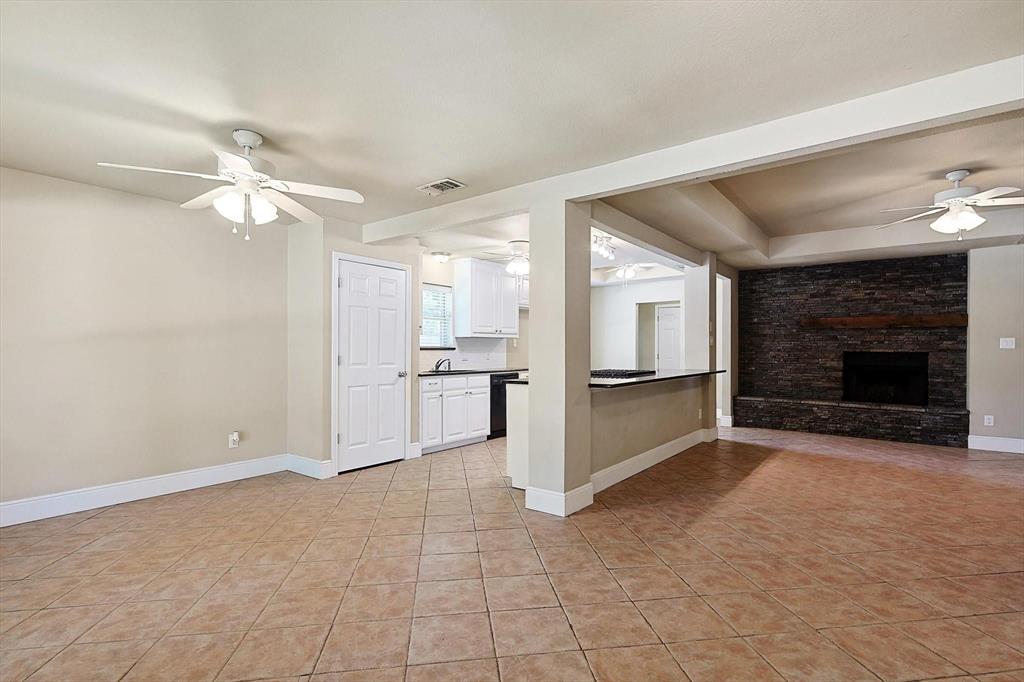 218 Raintree Drive