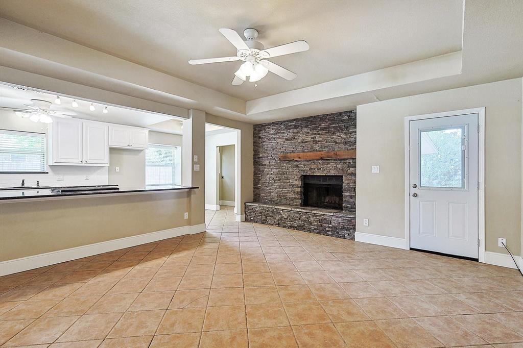 218 Raintree Drive