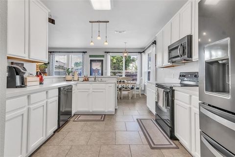 Photo of 9029 Winding River Drive, Fort Worth, TX 76118 (MLS # 21090148)