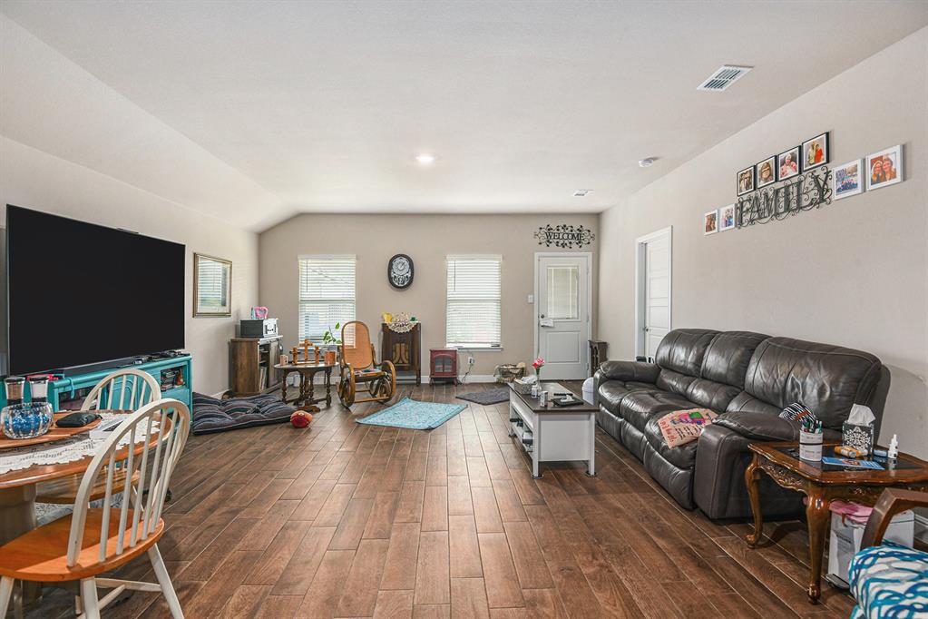 633 Trinity Park Trail