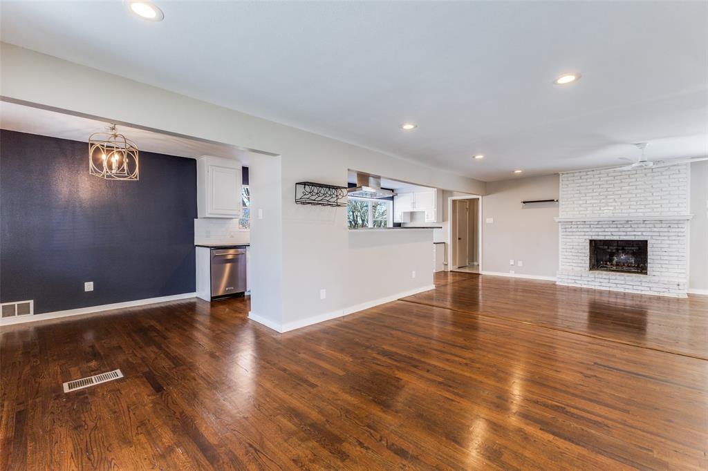 5834 Clendenin Avenue