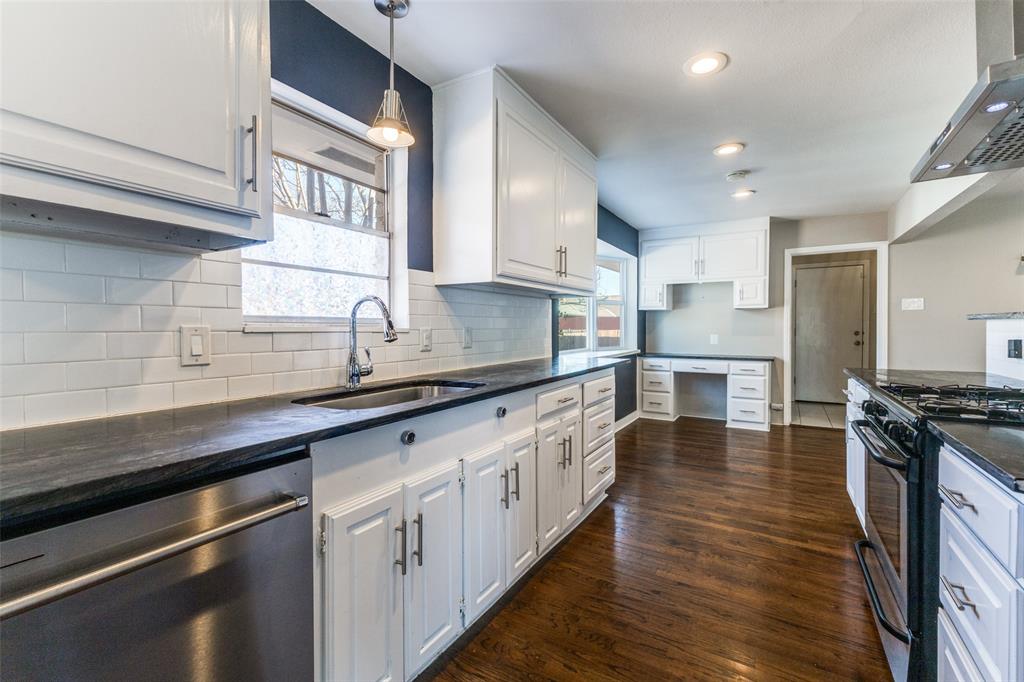 5834 Clendenin Avenue