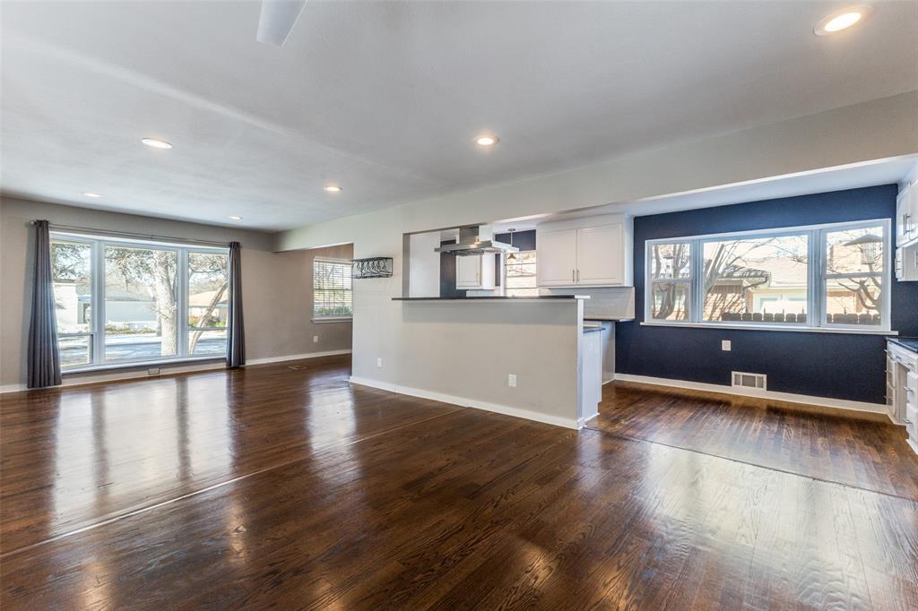 5834 Clendenin Avenue