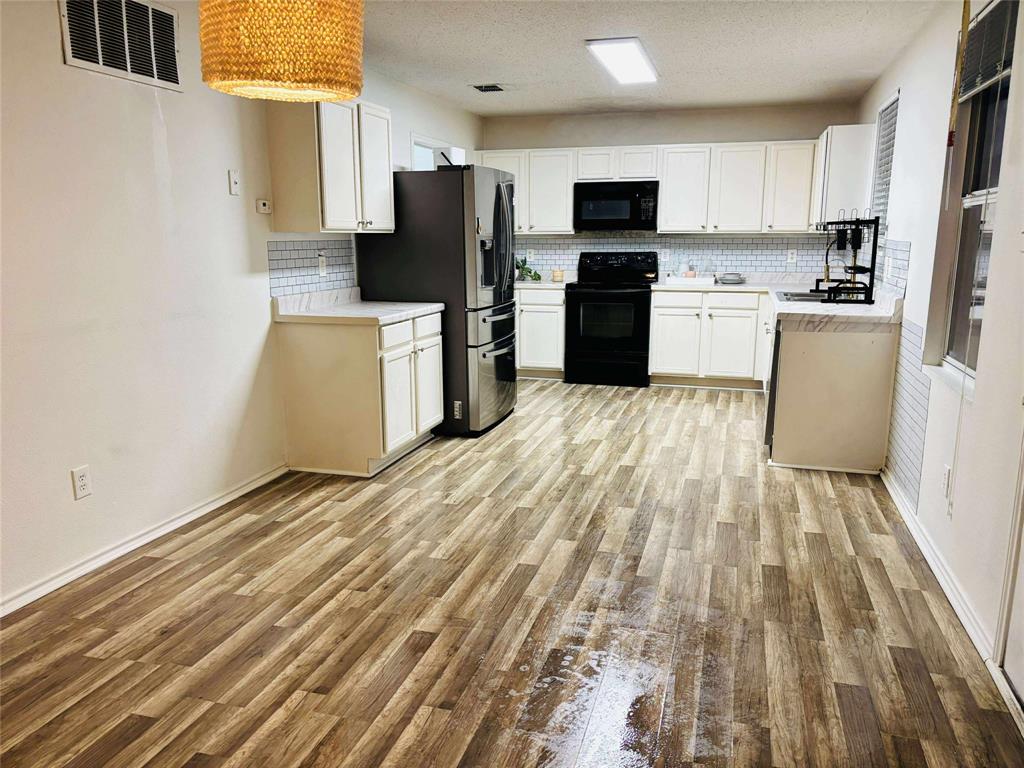 Harriet Creek Ranch Ph 1 - Residential Lease