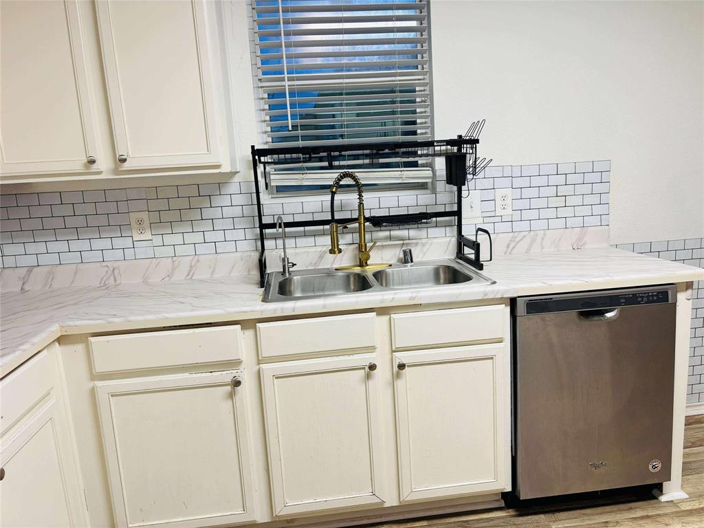 Harriet Creek Ranch Ph 1 - Residential Lease