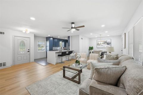 Tiny photo for 4837 Overton Avenue, Fort Worth, TX 76133 (MLS # 21100326)