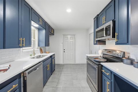 Tiny photo for 4837 Overton Avenue, Fort Worth, TX 76133 (MLS # 21100326)