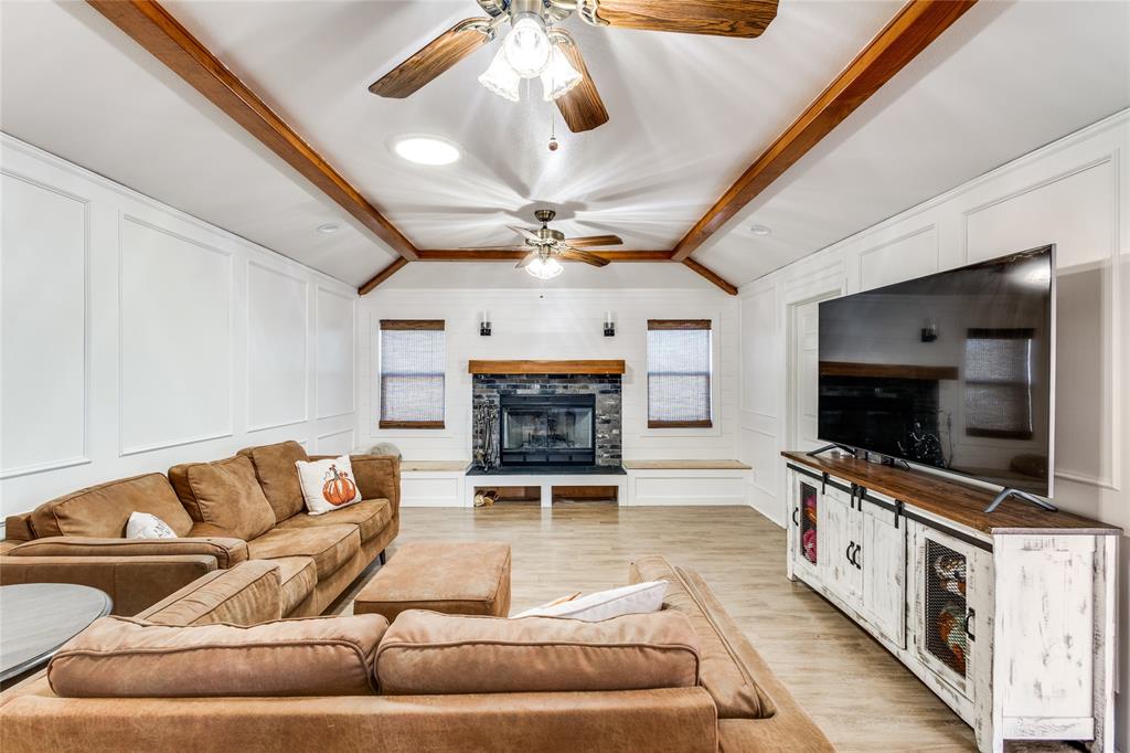 5367 Pecan Place Drive