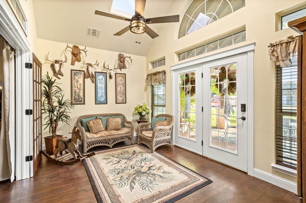 M V B Rhodes - Residential