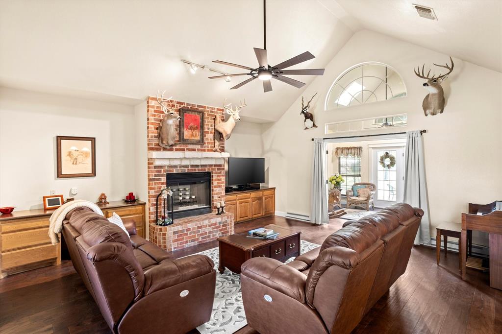 M V B Rhodes - Residential