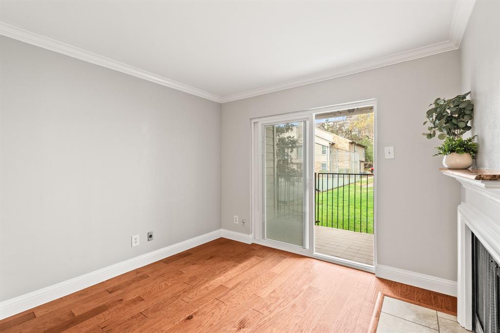 Prestonwood Green Condos - Residential