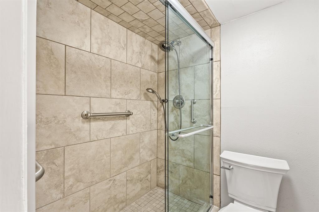 Prestonwood Green Condos - Residential