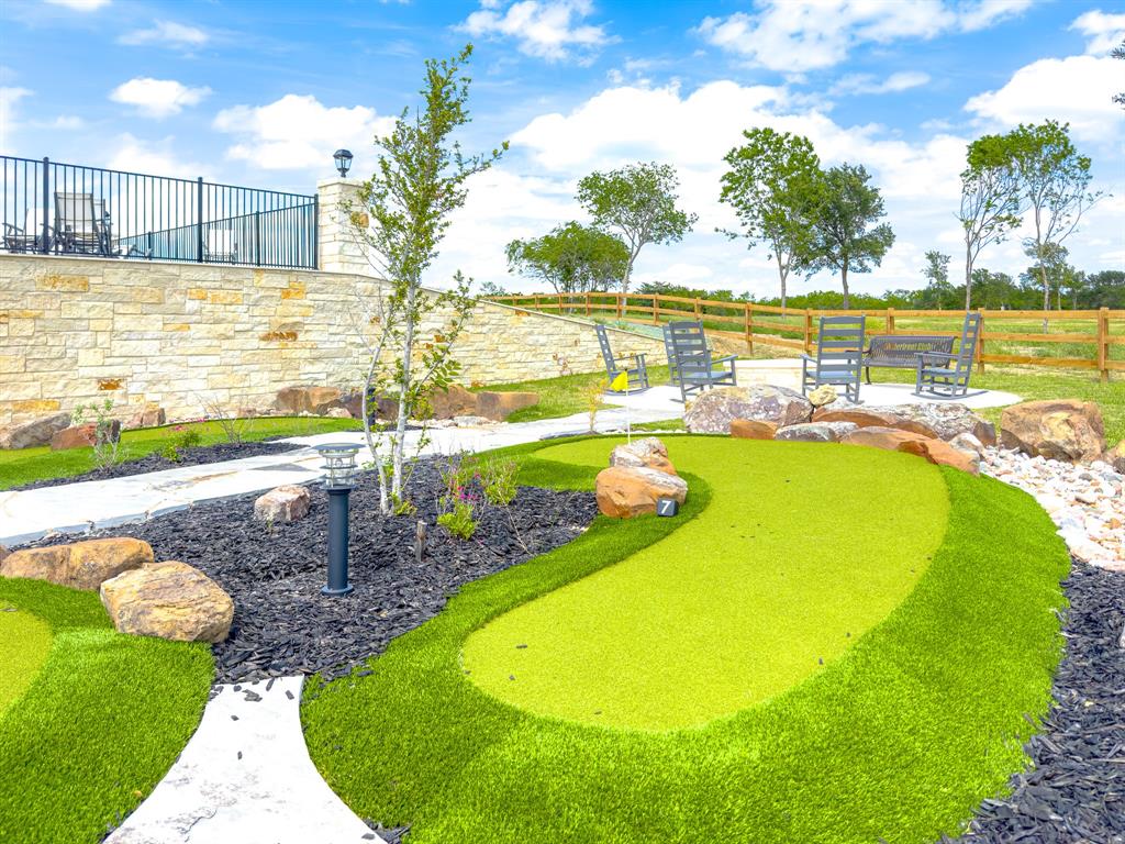 Waterfront Club - Land