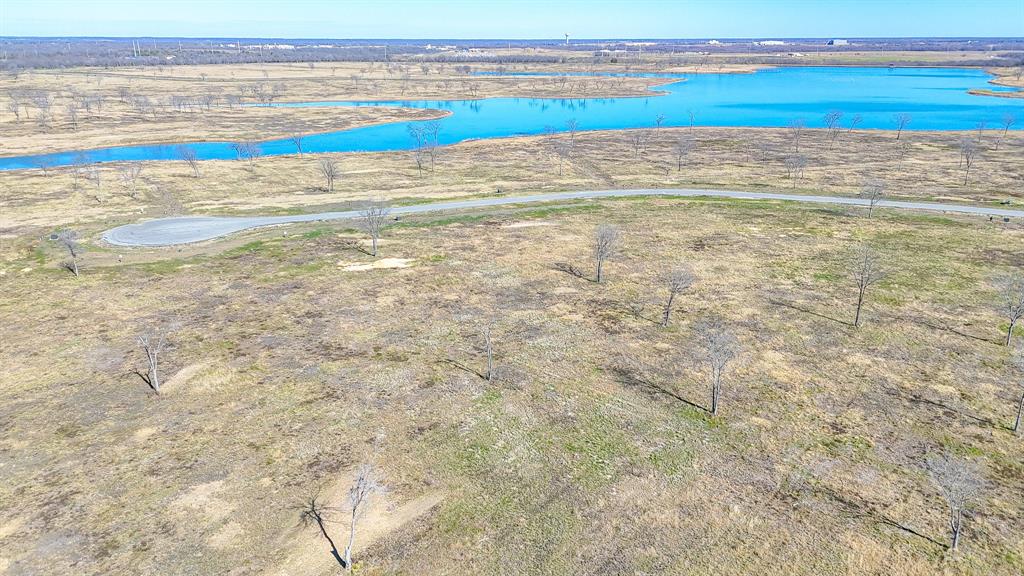 Waterfront Club - Land