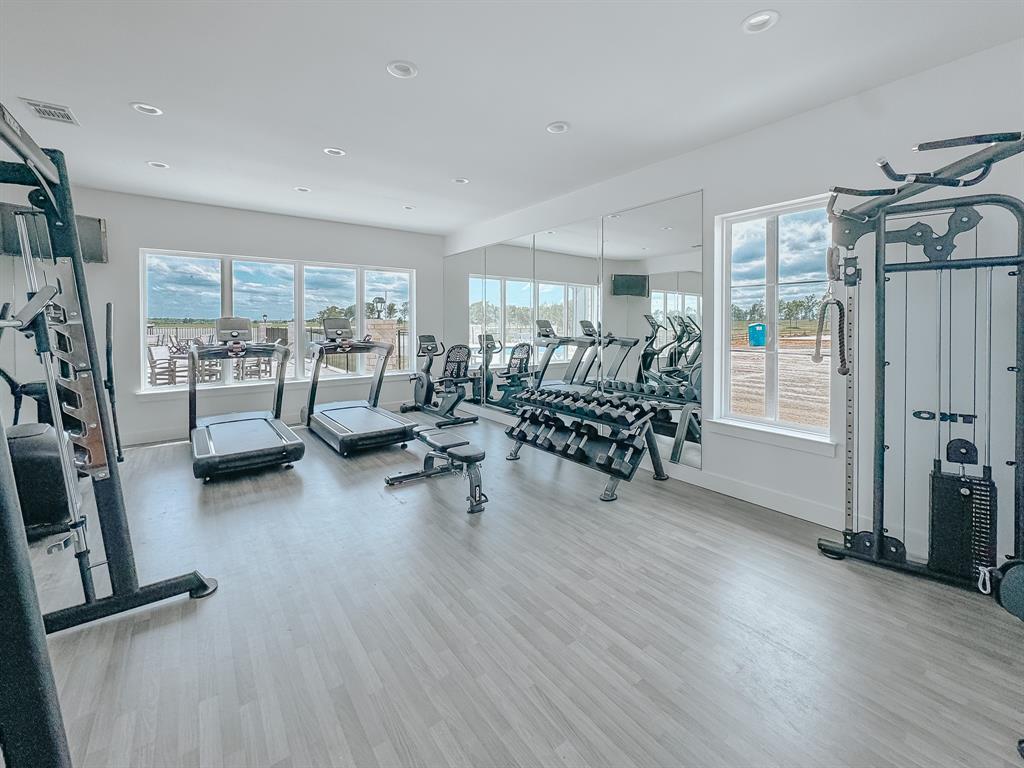 Waterfront Club - Land