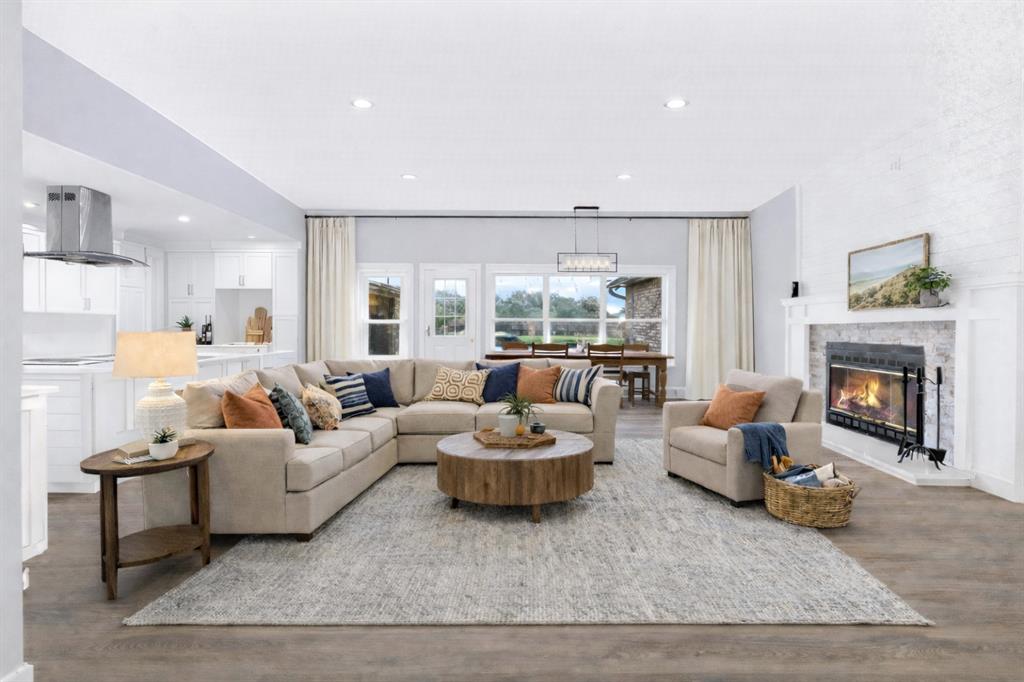 1201 E Oaklawn Drive