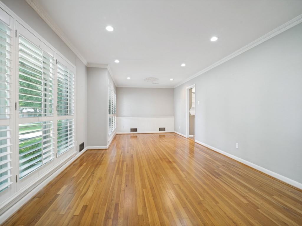 10216 Plummer Drive