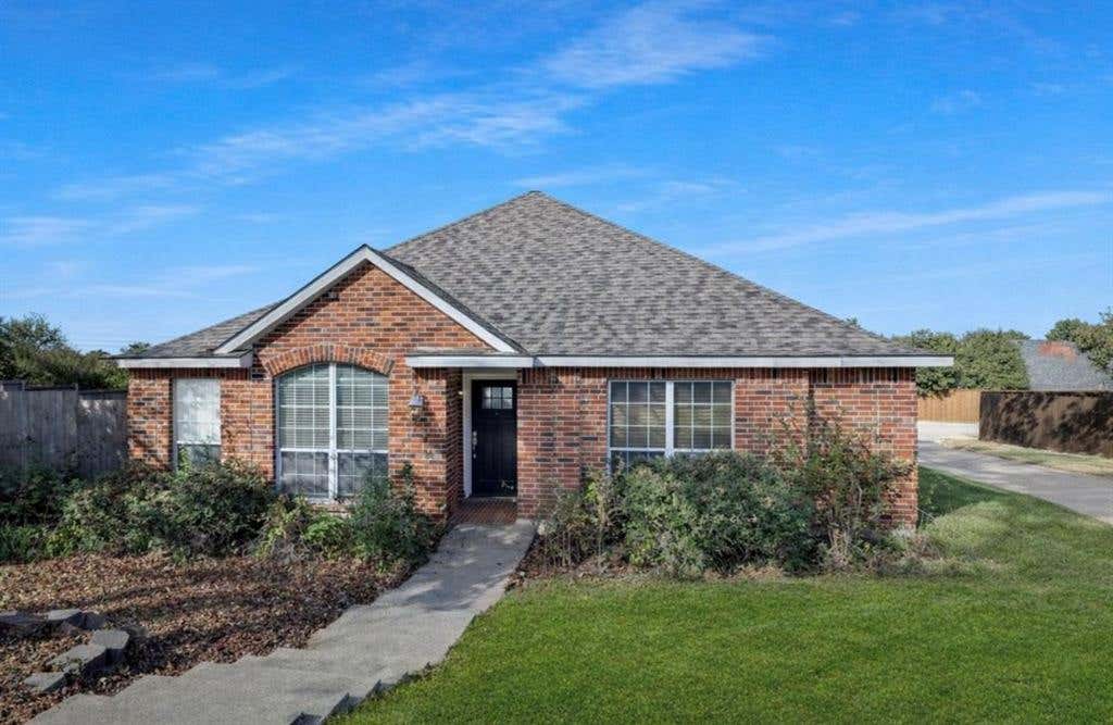 Photo of 193 Jacob Crossing, Rockwall, TX 75087 (MLS # 21350119)