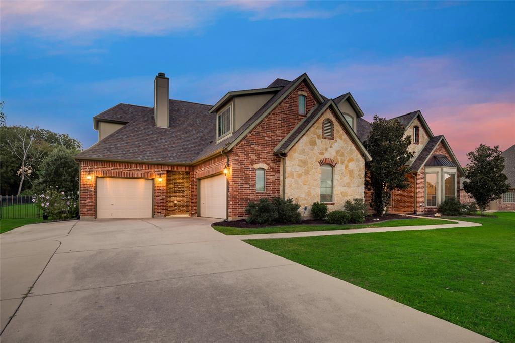 132 Silver Rose Boulevard