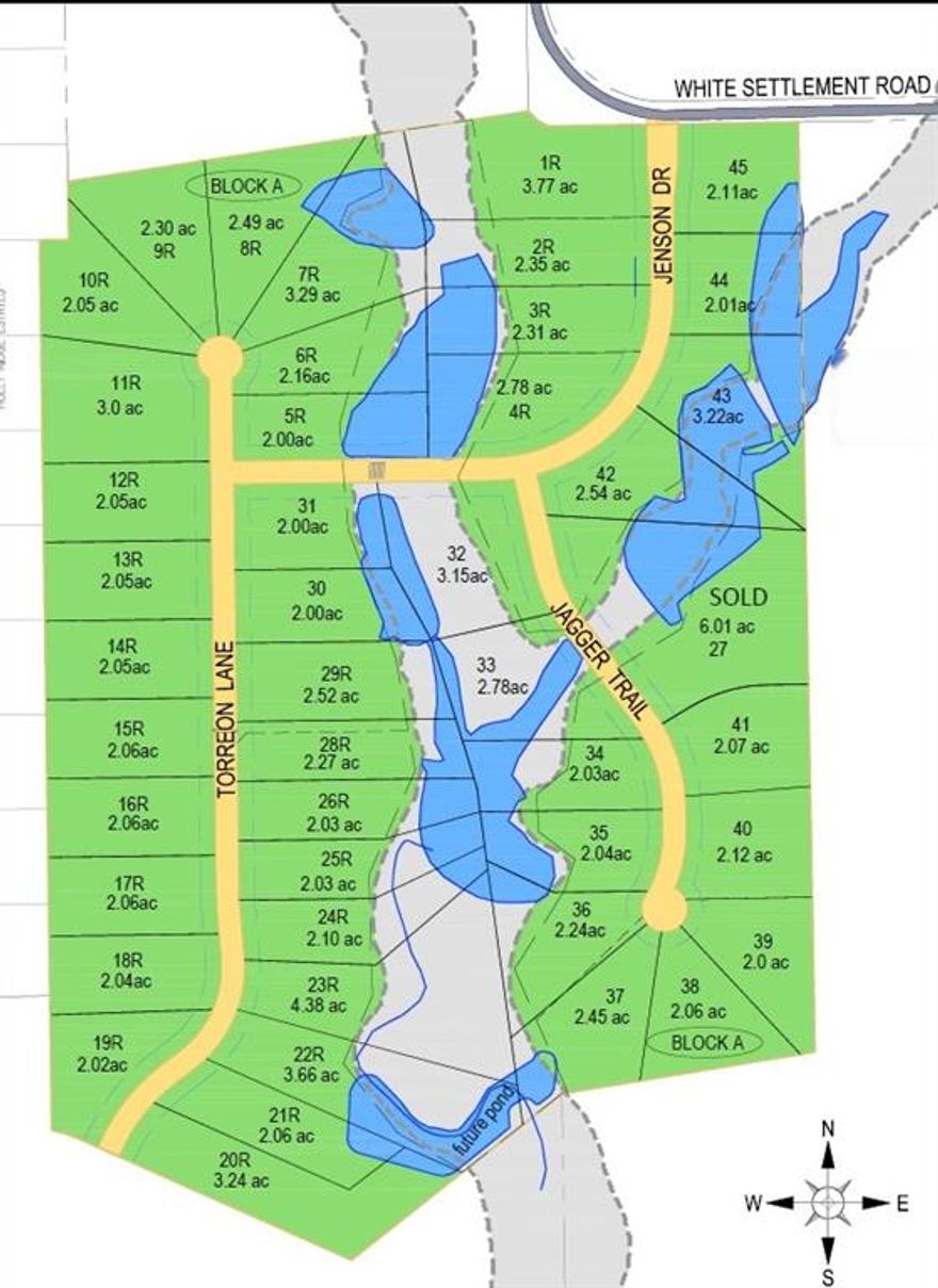 Come & build your dream home on this beautiful lot in the highly sought after Aledo ISD! Ideally located just 15 minutes to Fort Worth, 15 minutes to downtown Weatherford and 30 minutes to DFW Airport. This property offers a unique blend of natural landscapes with beautiful water features, rolling terrain, and various elevations, presenting a perfect canvas for your dream home. The property's topography provides a picturesque base for designing a home that fully utilizes the natural contours and panoramic views of the property.

With its proximity to both Fort Worth & Weatherford, you have the convenience of city amenities like shopping, dining, and entertainment just a short drive away, while still enjoying the tranquility and privacy that country living provides.

Lakeridge Ranches offers a rare blend of convenient location and natural beauty. Don’t miss this unique opportunity!!