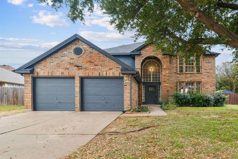 Photo of 2002 Terracotta Court, Lewisville, TX 75067 (MLS # 21121492)
