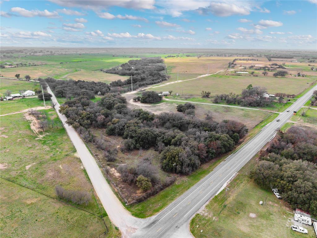 Parkinson, Acres 9.4 - Residential