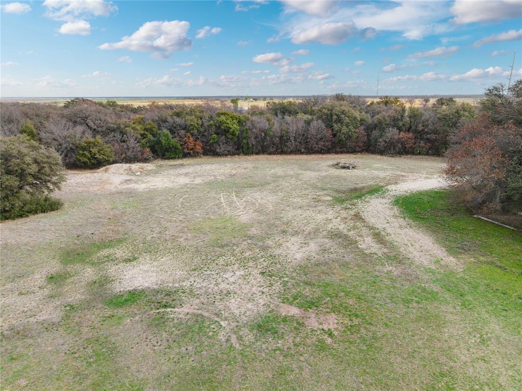 Parkinson, Acres 9.4 - Residential