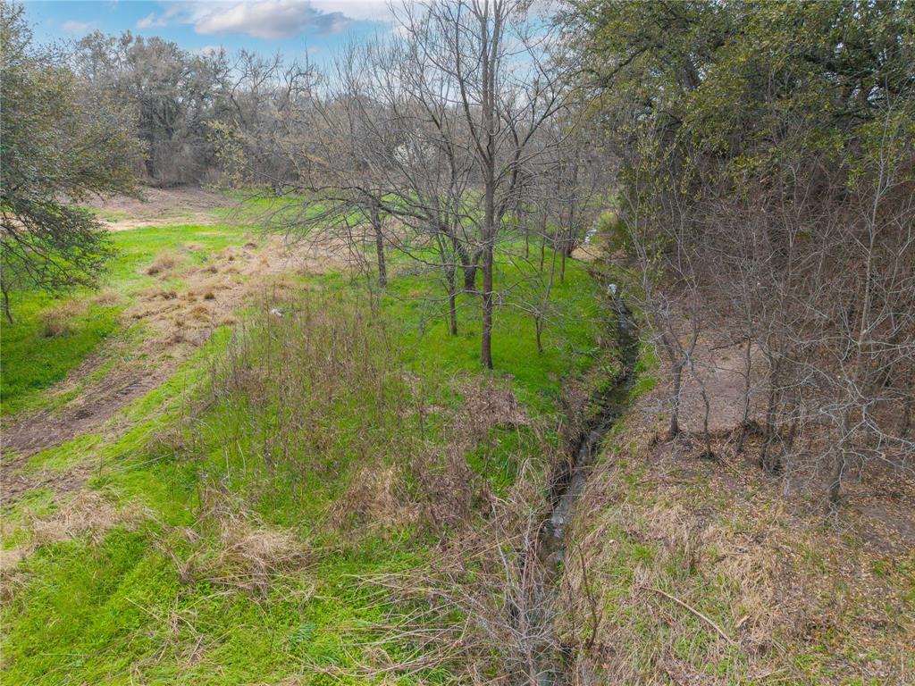 Parkinson, Acres 9.4 - Residential