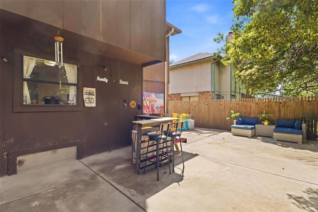 Two Worlds Rev - Residential