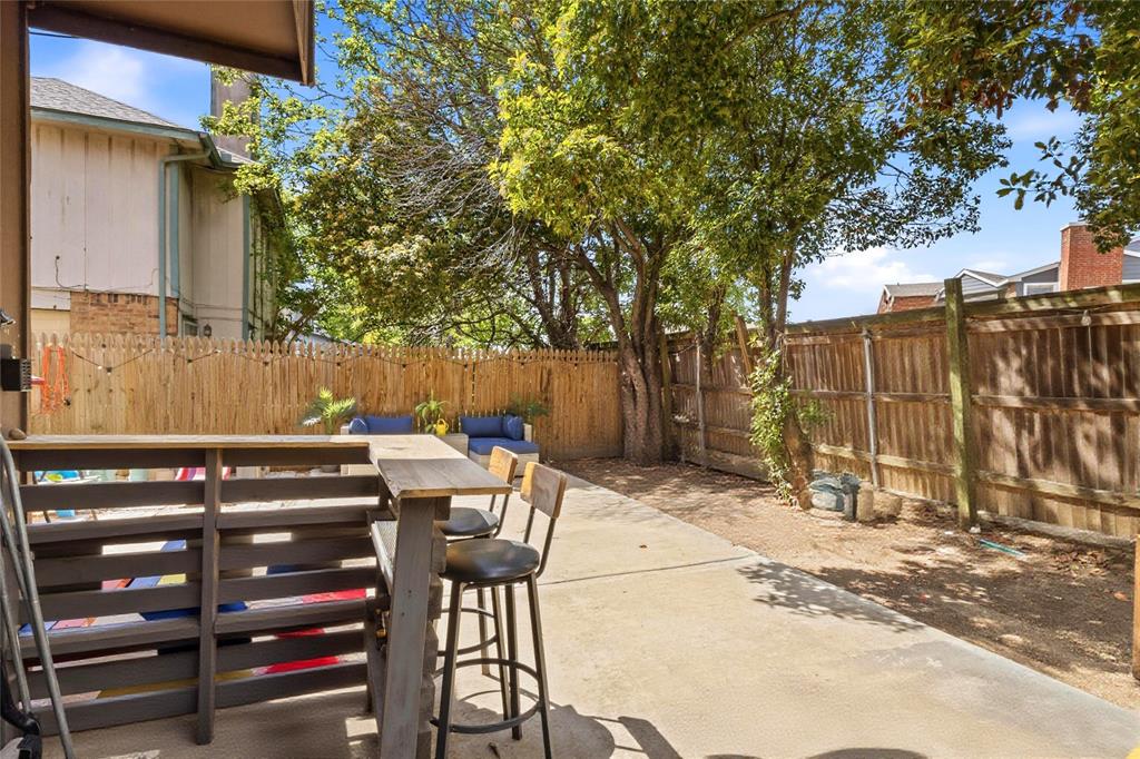 Two Worlds Rev - Residential